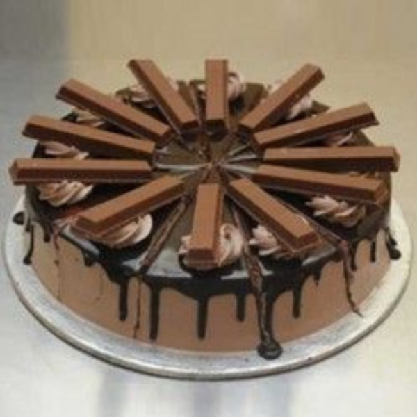 Chocolate Kit kat Cake